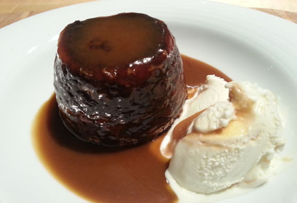 sticky toffee pudding image 